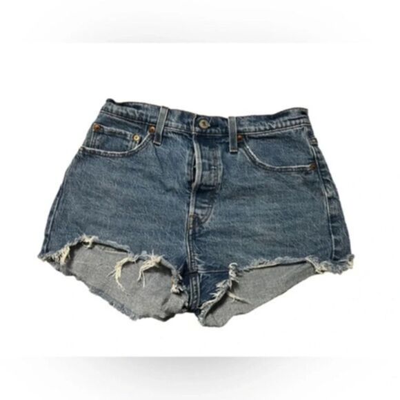 Levi’s 501® ORIGINAL WOMEN'S SHORTS 28 / 6 has special red tag - Picture 1 of 11